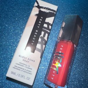 Fenty Beauty Gloss Bomb Heat in Hot Cherry